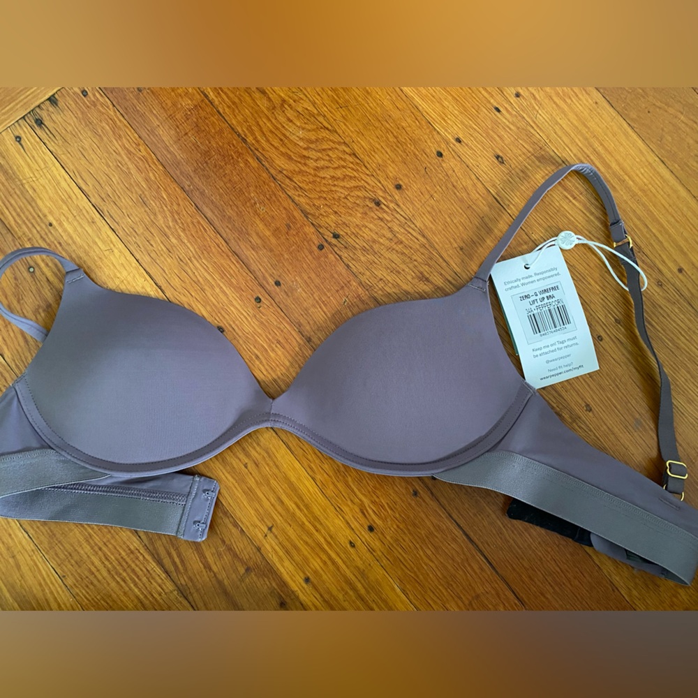 Pepper ZeroG wire free “peppercorn” color bra NWT